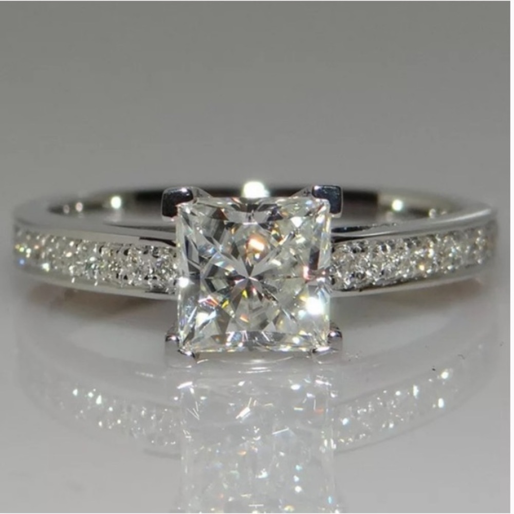 NWT S925 Sterling Silver Princess Cut Ring - Picture 2 of 6